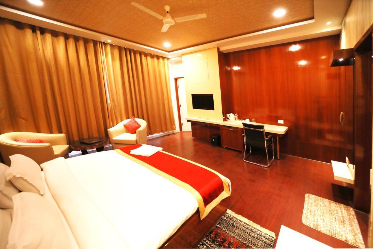 Ayodhya Hotel Panchsheel מראה חיצוני תמונה
